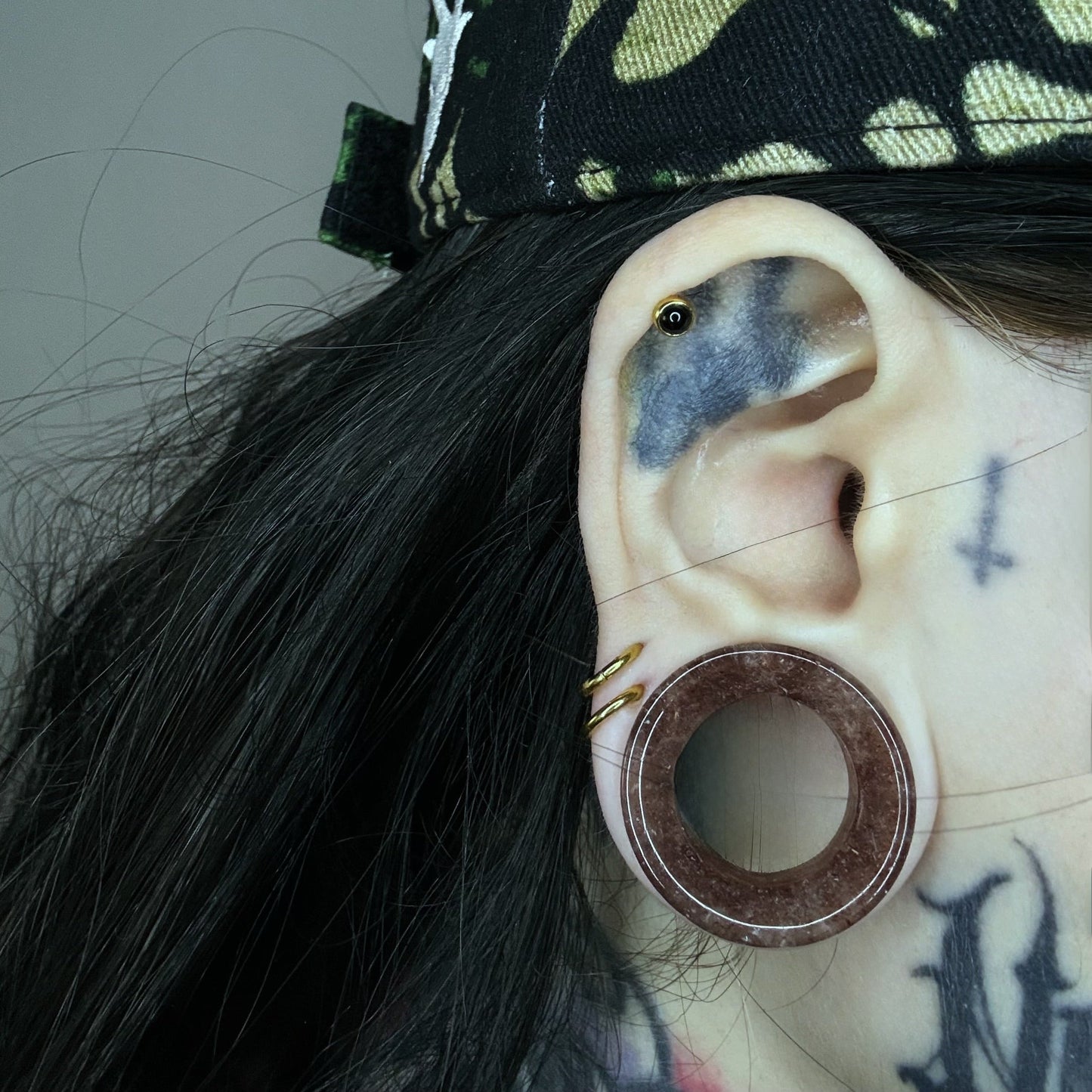 NATURAL STONE PLUGS