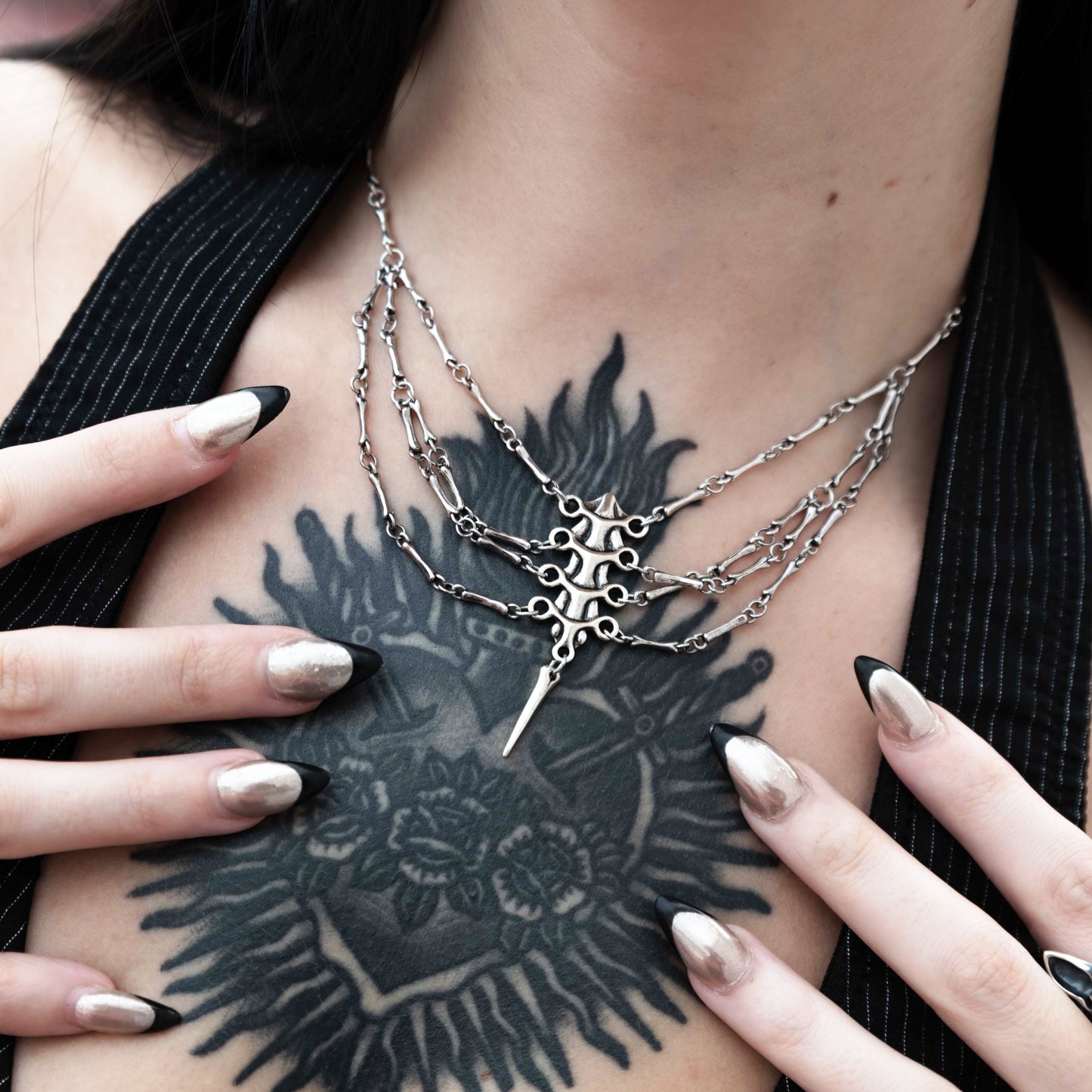MYSTIC SPINE NECKLACE