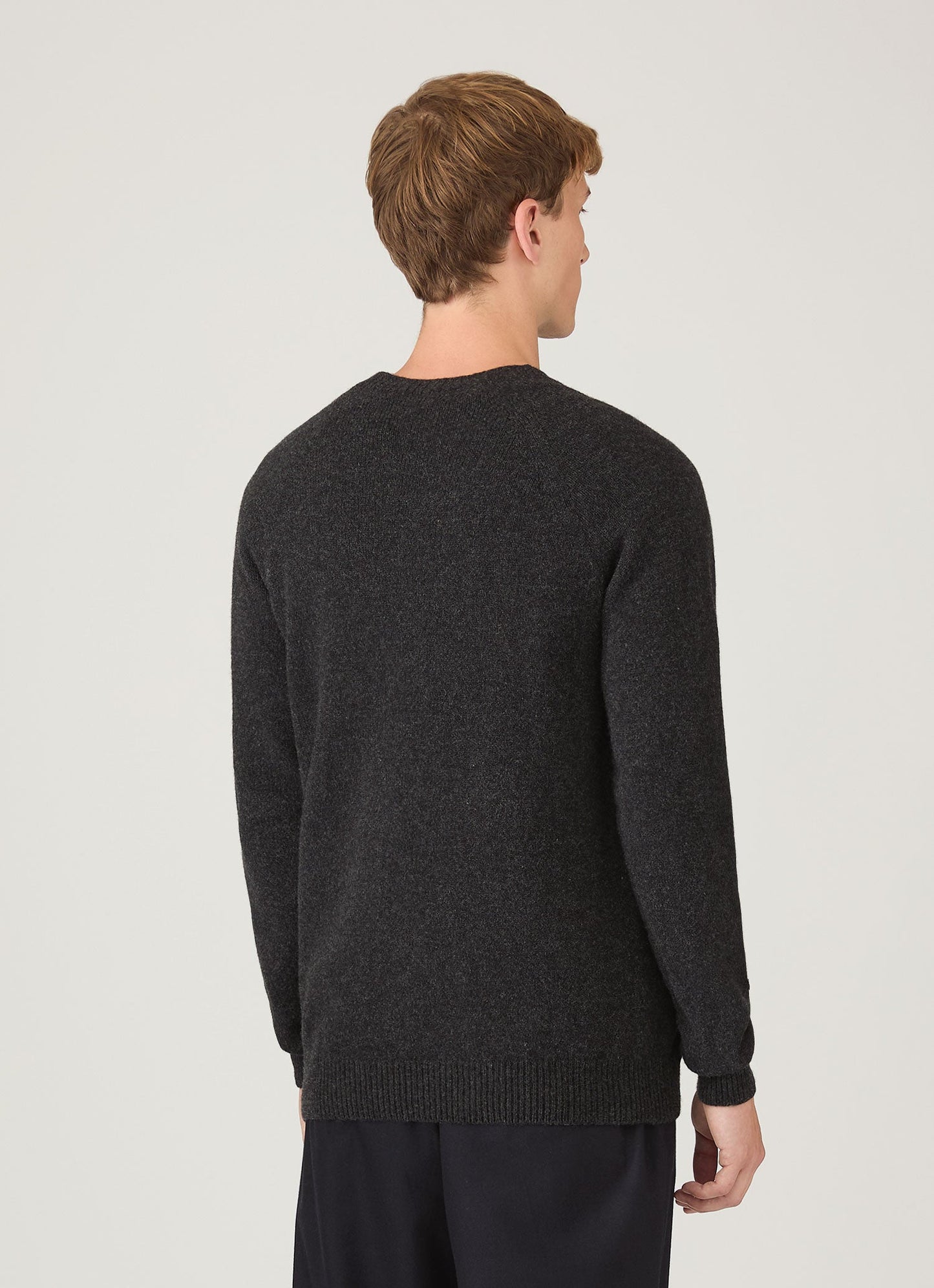 Mens Lambswool Crew Neck Jumper In Charcoal Melange Mjum8066 Gyad