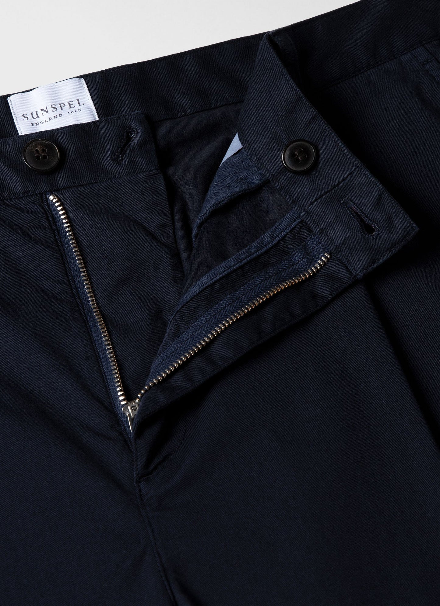 Men S Pleated Twill Trouser In Navy Mtrs3066 Buaa