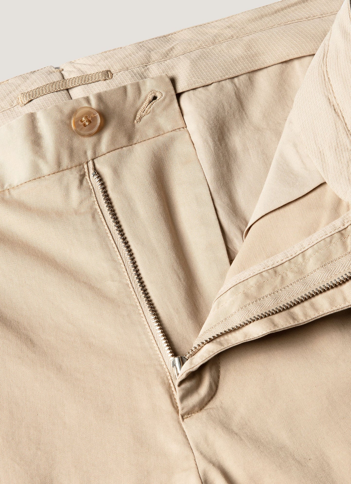 Mens Slim Chino In Light Stone Mtrs3102 Whbs