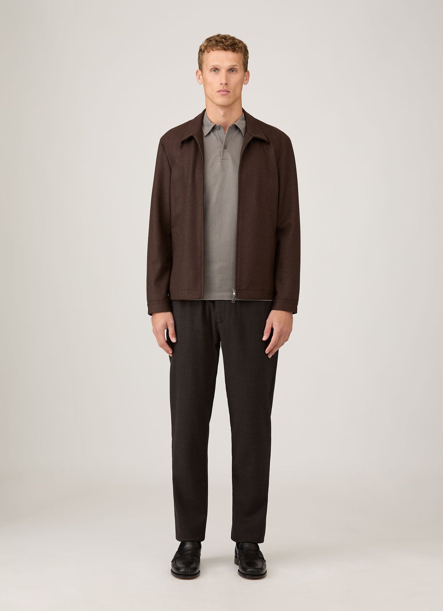 Mens Textured Wool Drawstring Trouser In Truffle Mtrs3120 Brgd