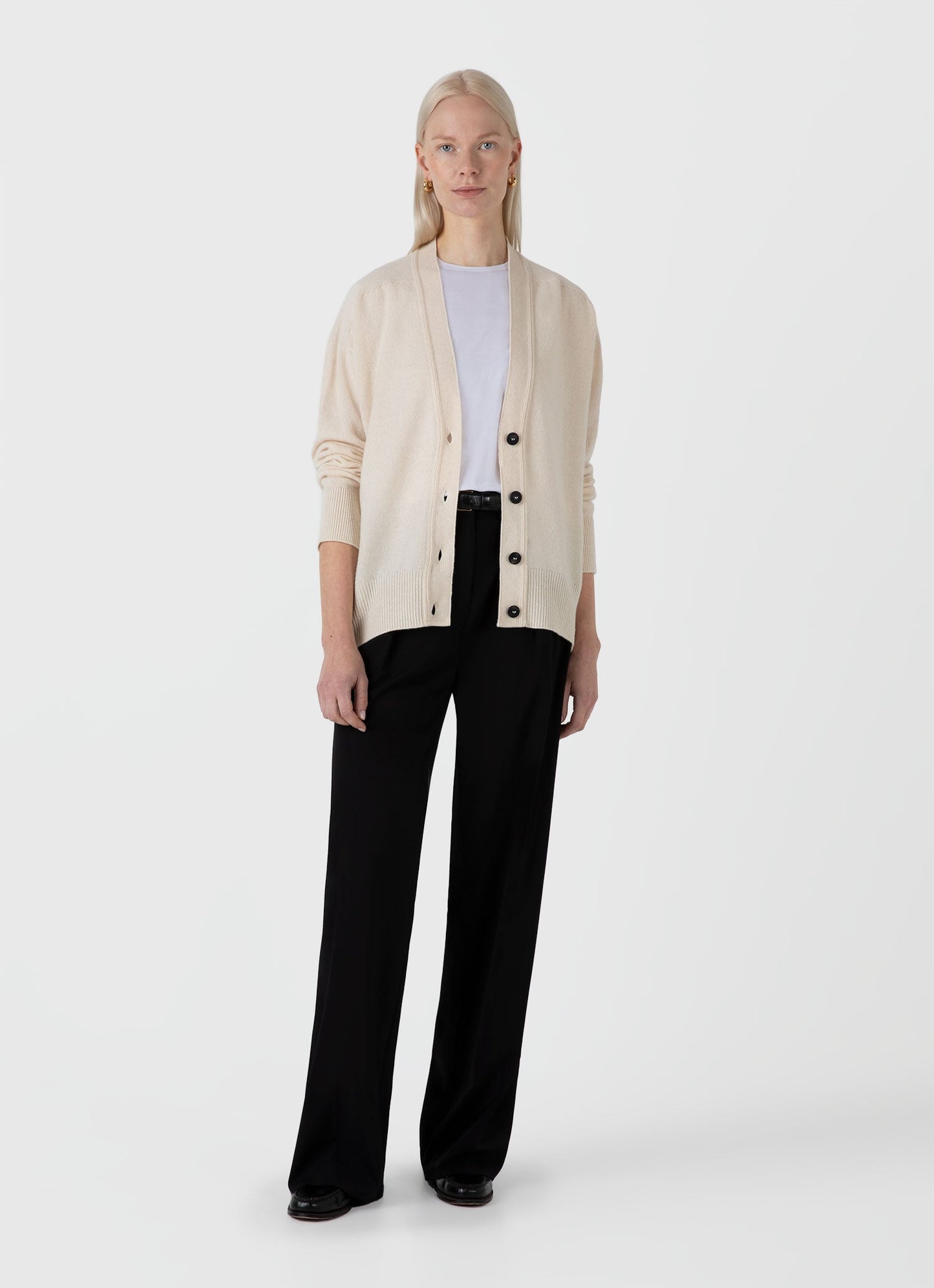 Womens Lambswool Cardigan In Ecru Wcar8183 Whcr