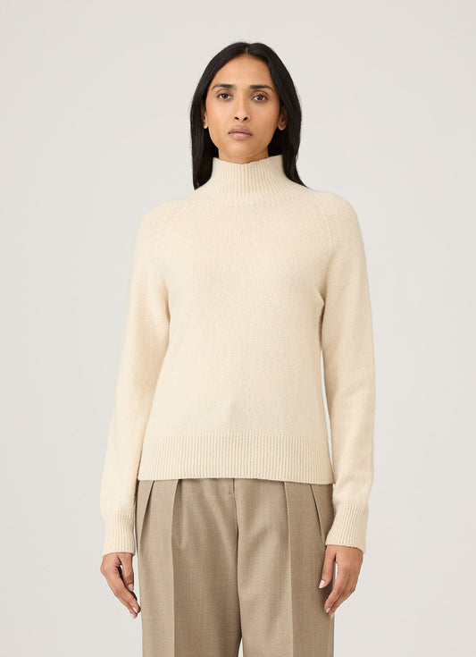 Womens Lambswool Funnel Neck Jumper In Ecru