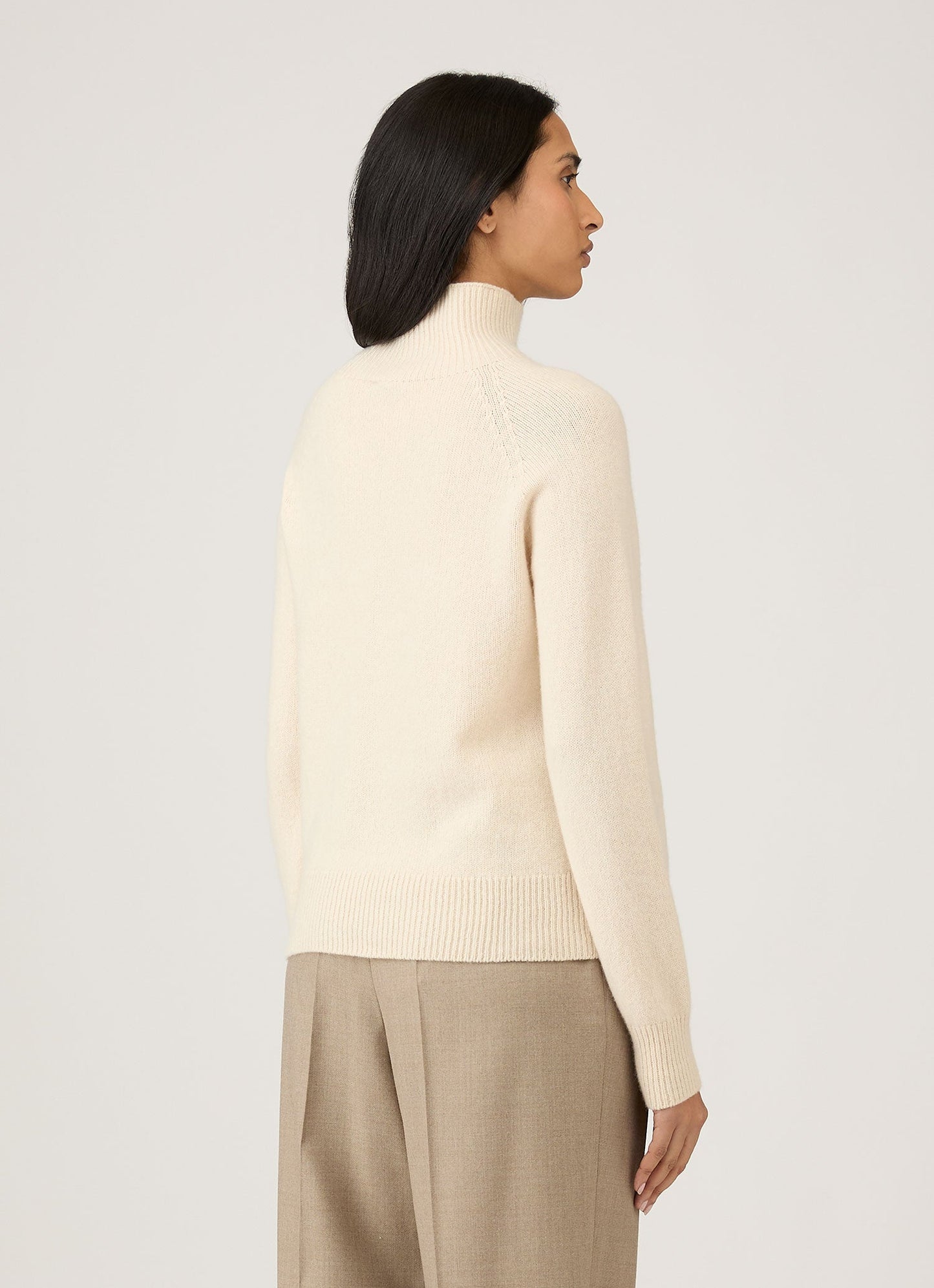 Womens Lambswool Funnel Neck Jumper In Ecru